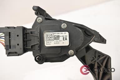 Педал газ 13252702 за OPEL ASTRA J Sports Tourer 1.7 CDTI (2010)