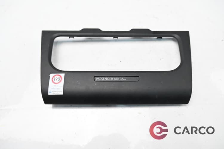 Лайсна около управление климатроник 5K0 858 069 P за VW GOLF VI Variant (AJ5) 1.4 TSI (2008 - 2013)