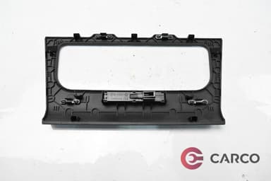 Лайсна около управление климатроник 5K0 858 069 P за VW GOLF VI Variant (AJ5) 1.4 TSI (2008 - 2013)