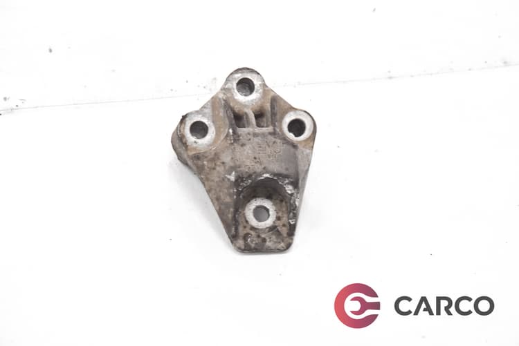 Конзола двигател 90 538 04 за OPEL VECTRA B комби (31_) 2.0 DTI 16V (1996 - 2003)