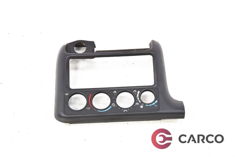 Конзола около управление парно и CD за CHRYSLER NEON седан (PL) 2.0 16V (1994 - 2000)