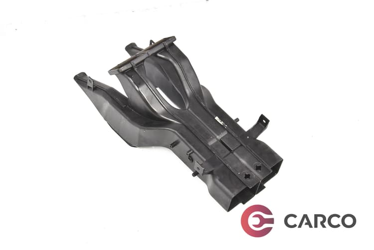 Въздуховод 4E0 858 467 за AUDI A8 седан (4E_) S8 quattro (2002 - 2010)
