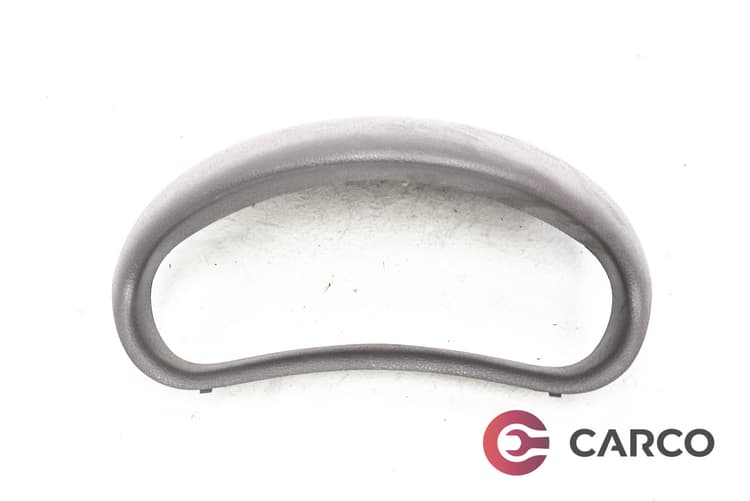 Конзола около километраж за PEUGEOT 206 хетчбек (2A/C) 1.4 i (1998)