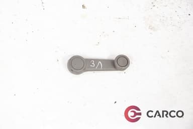 Вътрешна дръжка стъклоповдигач задна лява за MAZDA 626 V седан (GF) 1.8 (1997 - 2002)