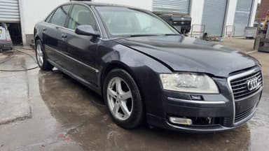 Audi A8 D3 2004 / Ауди А8 Д3 2004