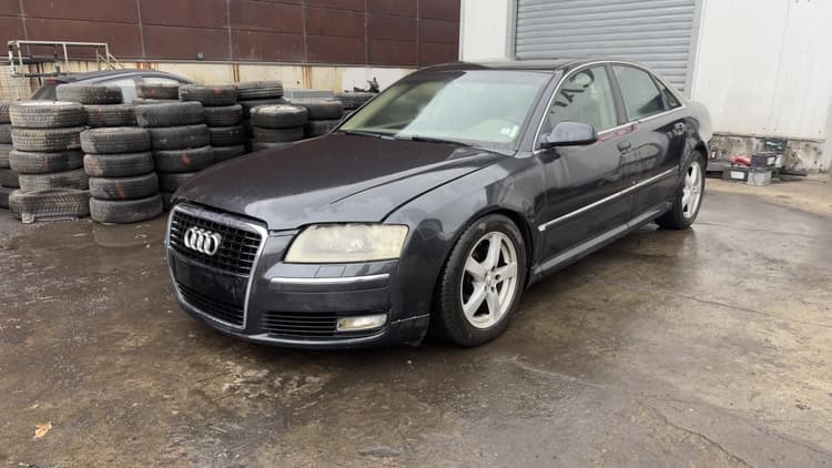 Audi A8 D3 2004 / Ауди А8 Д3 2004