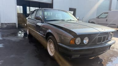 BMW 5 series E34 1989 / БМВ 5 серия Е34 1989