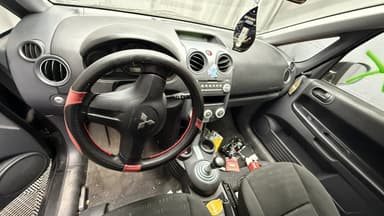 Mitsubishi colt 2005  / Мицубиши колт 2005