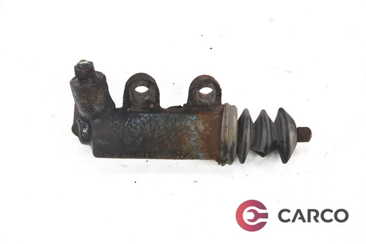 Долна помпа съединител за TOYOTA YARIS (SCP1_, NLP1_, NCP1_) 1.0 16V (1999 - 2005)