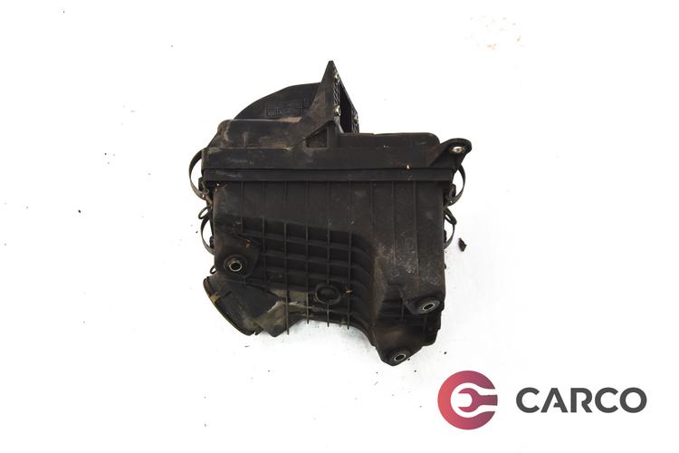 Кутия въздушен филтър за TOYOTA CAMRY седан (_V1_) 2.0 (1983 - 1988)