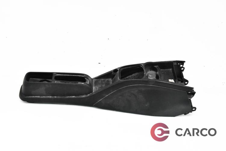 Конзола около скоростен лост и ръчна спирачка за FIAT GRANDE PUNTO (199) 1.2 (2005)
