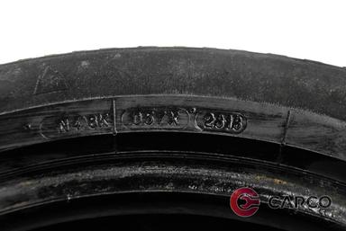 Зимна гума 17 цола BFGoodrich 225/55R17 DOT 2818 1 брой