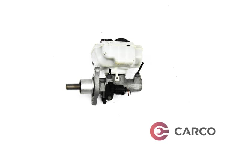 Спирачна помпа с казанче за VW CADDY III комби (2KB, 2KJ, 2CB, 2CJ) 2.0 SDI (2004)