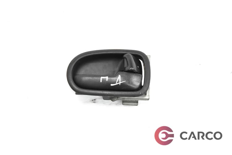 Вътрешна дръжка предна дясна за MAZDA CAPELLA 626 V хетчбек (GF) 1.8 (1997 - 2002)