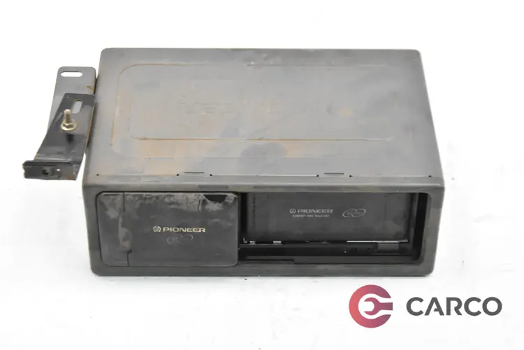 CD чейнджър CDXP1220S за MERCEDES-BENZ E-CLASS седан (W210) E 200 (210.035) (1995 - 2003)