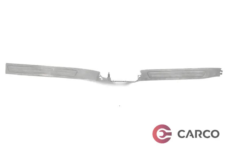 Интериорна лайсна дясна 4L0853370 за AUDI Q7 (4L) 3.0 TDI (2006 - 2015)