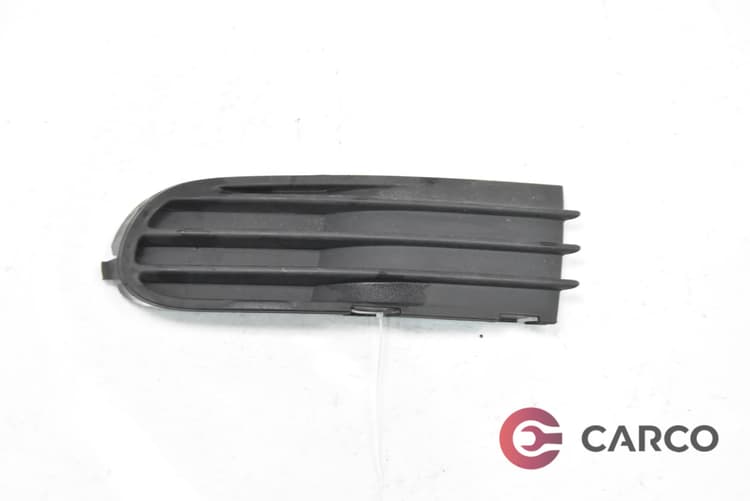 Решетка в броня лява за VOLVO V50 комби (MW) 2.0 D (2004)