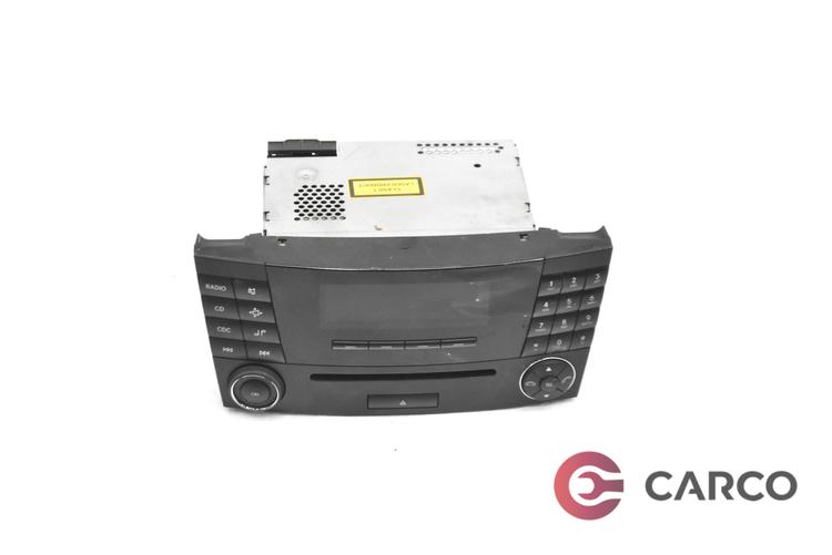 Радио CD за MERCEDES-BENZ E-CLASS седан (W211) Facelift E 200 CDI (2002 - 2009)