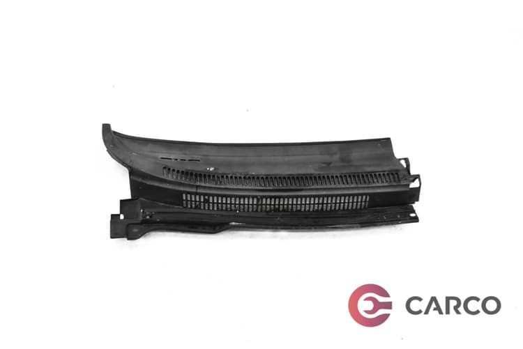 Лайсна под чистачки дясна 55708-13040 за TOYOTA COROLLA Verso (ZDE12_, CDE12_) 2.0 D-4D (2001 - 2004)