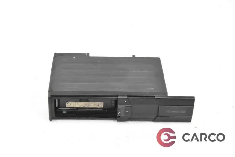 CD чейнджър А0028207989 за MERCEDES-BENZ S-CLASS седан (W220) S 320 CDI (220.026, 220.126) (1998 - 2005)