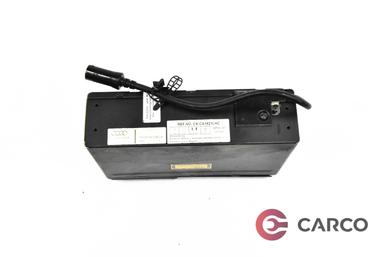 CD чейнджър 4B0035111A за AUDI ALLROAD комби (4BH, C5) 2.5 TDI quattro (2000 - 2005)