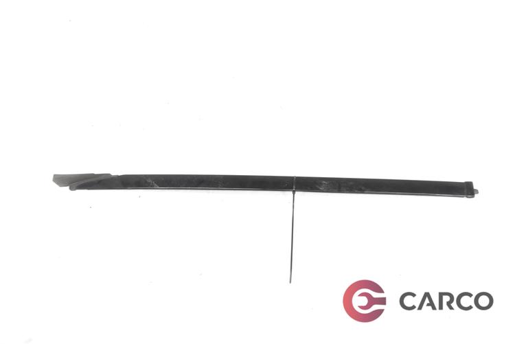 Екстериорна лайсна дясна за CADILLAC SRX 3.6 AWD (2003 - 2010)