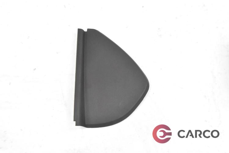 Капак арматурно табло десен за CADILLAC SRX 3.6 AWD (2003 - 2010)