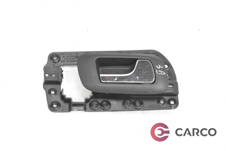 Вътрешна дръжка задна дясна за CADILLAC SRX 3.6 AWD (2003 - 2010)