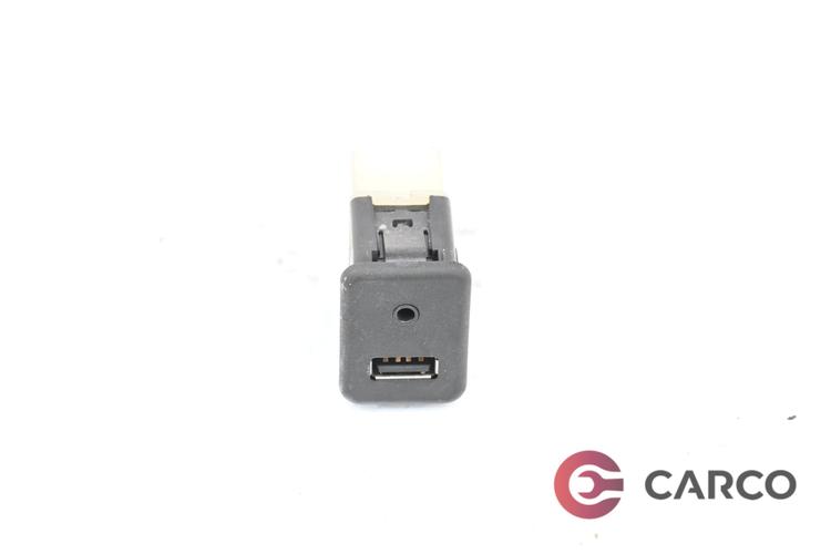 Панел AUX и USB за CHEVROLET AVEO хетчбек (T300) 1.4 (2011)