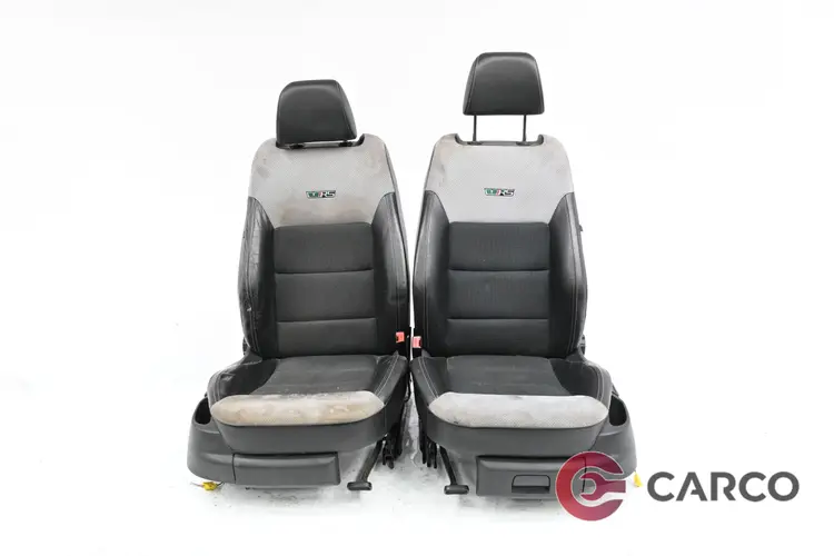 Седалки предни ДЕСЕН ВОЛАН за SKODA OCTAVIA II Facelift (1Z3) 2.0 TDI VRS (2004 - 2013)